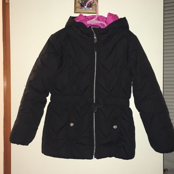 Barely worn black ski jacket - Picture 1 of 4